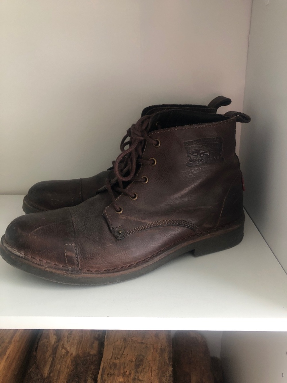 Levi premium leather boots - size 9